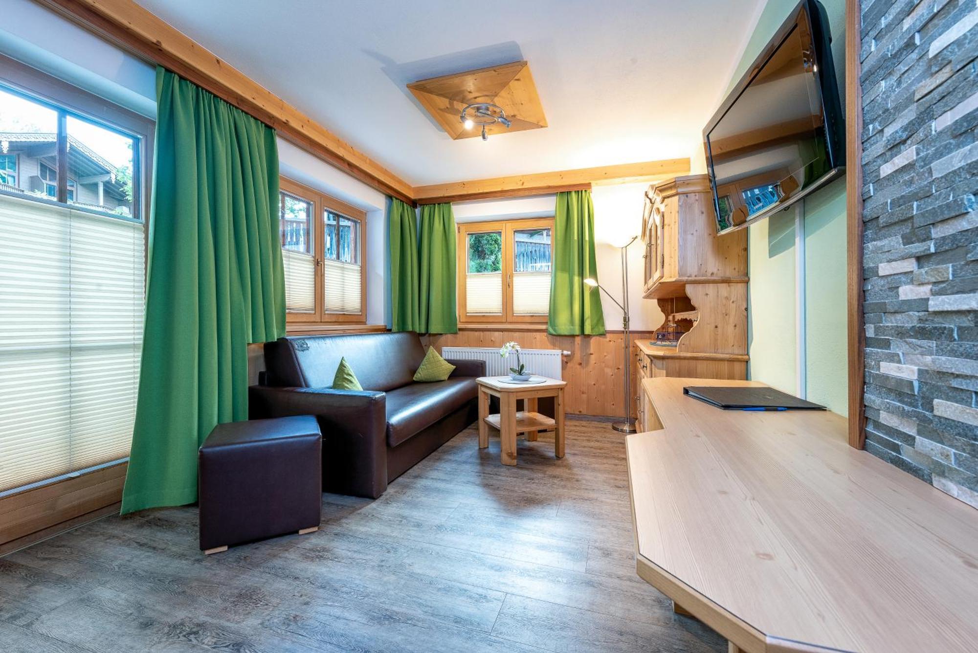 شقة Alpenliving مايرهوفن المظهر الخارجي الصورة